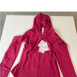Lululemon Athletica mist over windbreaker